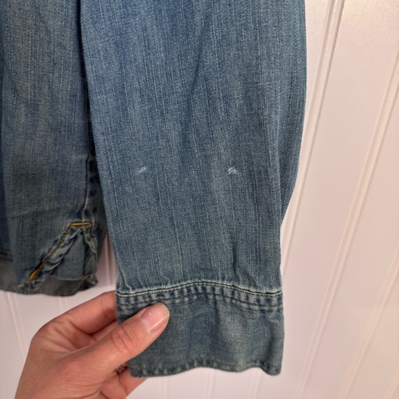 CAbi Jeans Blue Denim Shirt Western Chambray Button Down Pockets Women’s Size M - Picture 7 of 13